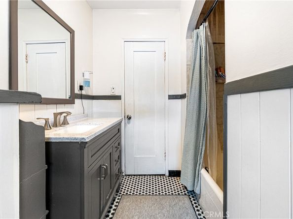 16330 S Caress Avenue, Compton CA 90221