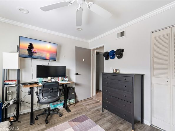 1020 W Calle Del Sol 3, Azusa CA 91702