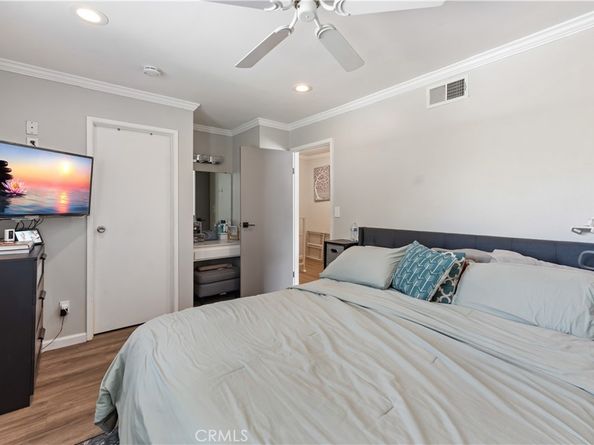 1020 W Calle Del Sol 3, Azusa CA 91702