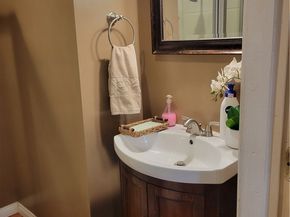 1934 Vineyard, Los Angeles CA 90016