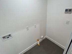 1217 E 22nd St Street, Los Angeles CA 90011