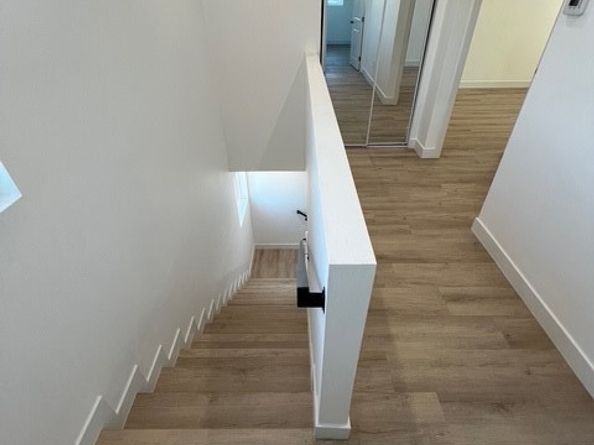 1217 E 22nd St Street, Los Angeles CA 90011