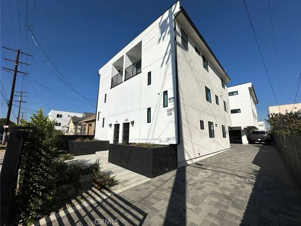 235 E 29th Street, Los Angeles CA 90011