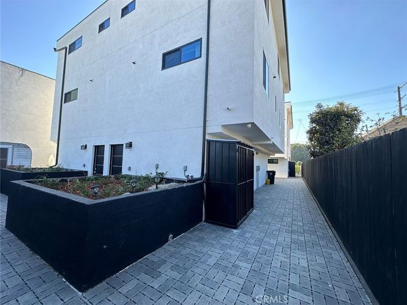 235 E 29th Street, Los Angeles CA 90011