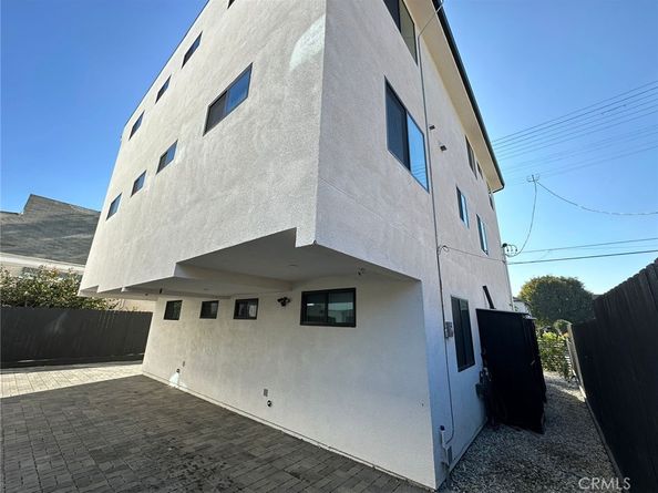 235 E 29th Street, Los Angeles CA 90011