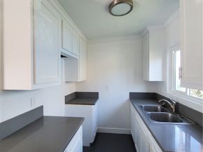 246 E 87th Place, Los Angeles CA 90003