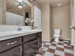 17439 Virginia, Bellflower CA 90706