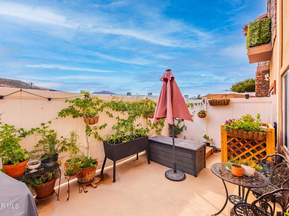 5241 Colodny Drive 104, Agoura Hills CA 91301