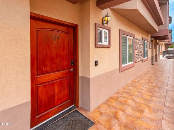 5241 Colodny Drive 104, Agoura Hills CA 91301