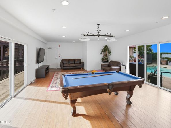 5241 Colodny Drive 104, Agoura Hills CA 91301