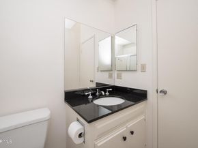 5300 Fairview Boulevard 25, Los Angeles CA 90056