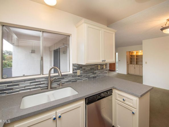 5300 Fairview Boulevard 25, Los Angeles CA 90056