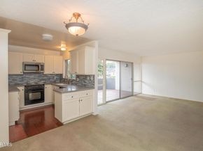 5300 Fairview Boulevard 25, Los Angeles CA 90056