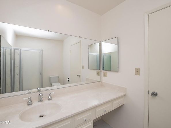 5300 Fairview Boulevard 25, Los Angeles CA 90056