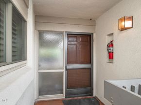5300 Fairview Boulevard 25, Los Angeles CA 90056