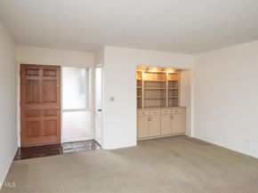 5300 Fairview Boulevard 25, Los Angeles CA 90056