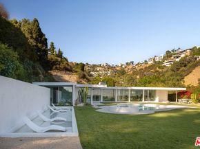 8818 Rising Glen Place, Los Angeles CA 90069