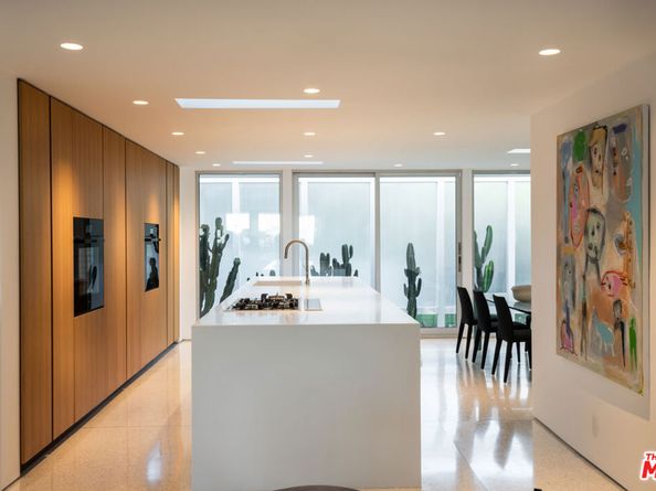 8818 Rising Glen Place, Los Angeles CA 90069