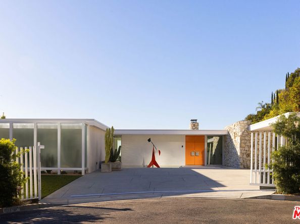 8818 Rising Glen Place, Los Angeles CA 90069