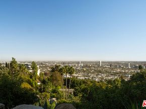 8818 Rising Glen Place, Los Angeles CA 90069