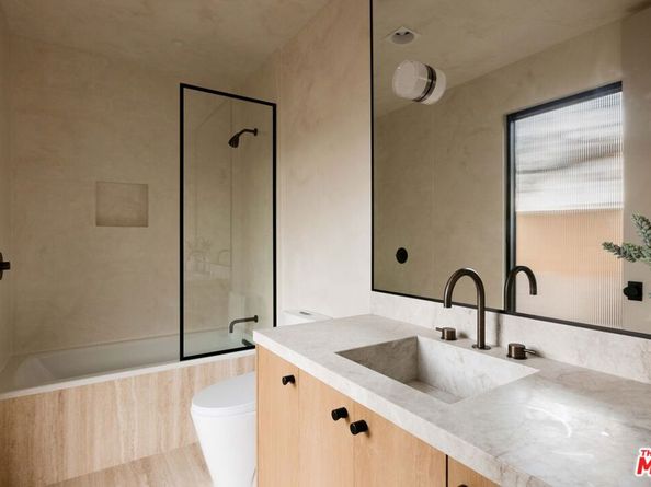 16632 Park Lane Circle, Los Angeles CA 90049