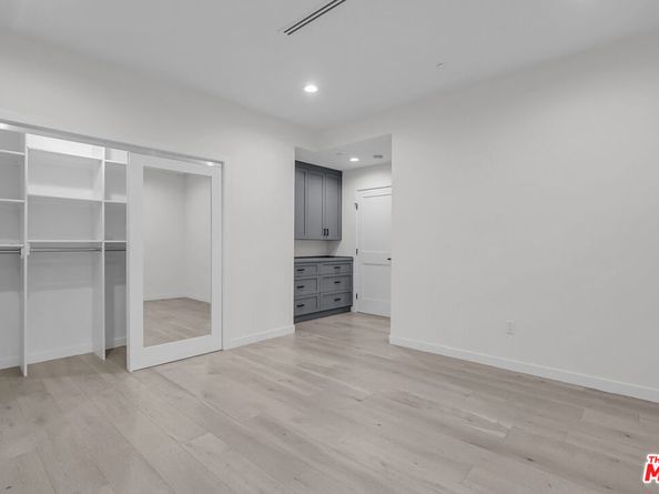 11709 Kling Street, Valley Village CA 91607