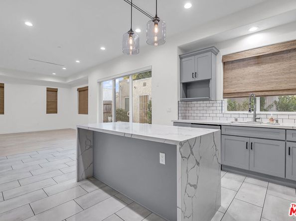 11709 Kling Street, Valley Village CA 91607