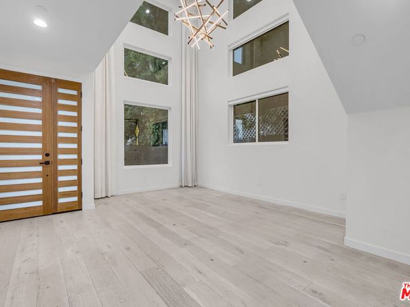 11709 Kling Street, Valley Village CA 91607