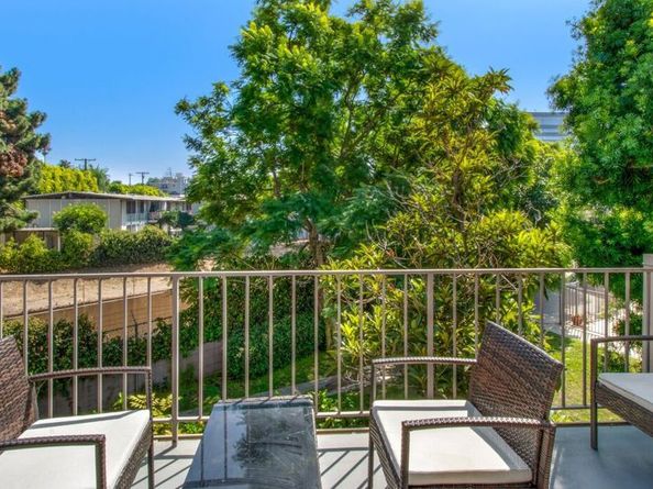 3300 S Sepulveda Boulevard K20, Los Angeles CA 90034