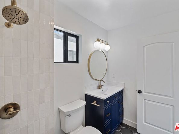 1805 Mackinnon Avenue, Cardiff By The Sea CA 92007