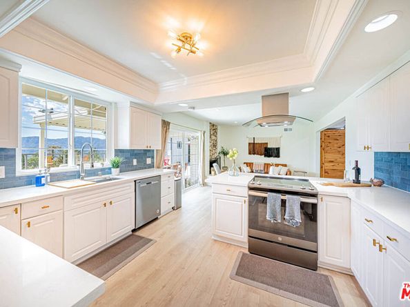 2620 Sea Pine Lane, La Crescenta CA 91214