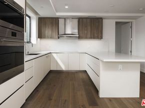 411 S Hamel Road 310, Los Angeles CA 90048