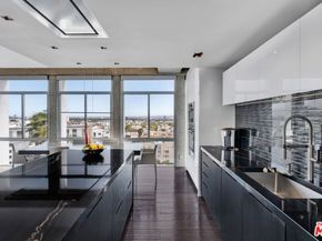 7135 Hollywood Boulevard 802, Los Angeles CA 90046