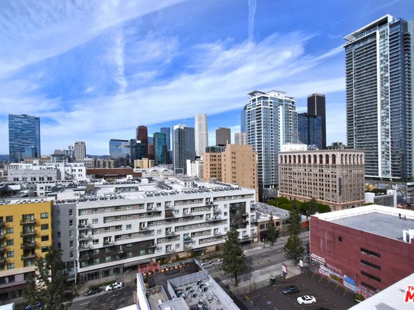 939 S Broadway 1006, Los Angeles CA 90015