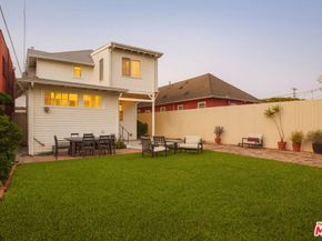 160 Wadsworth Avenue, Santa Monica CA 90405