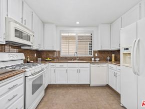 4519 Coldwater Canyon Avenue 10, Studio City CA 91604