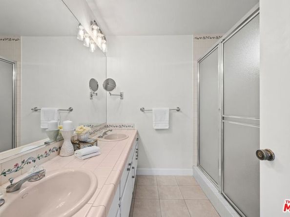 4519 Coldwater Canyon Avenue 10, Studio City CA 91604