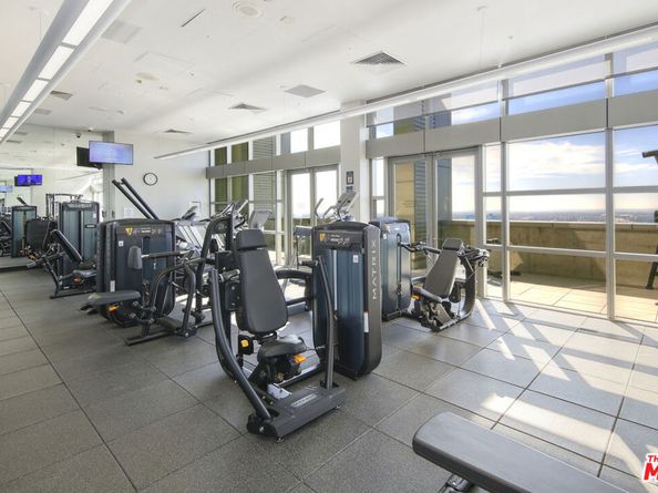 1155 S Grand Avenue 915, Los Angeles CA 90015