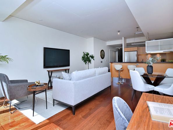 1155 S Grand Avenue 915, Los Angeles CA 90015