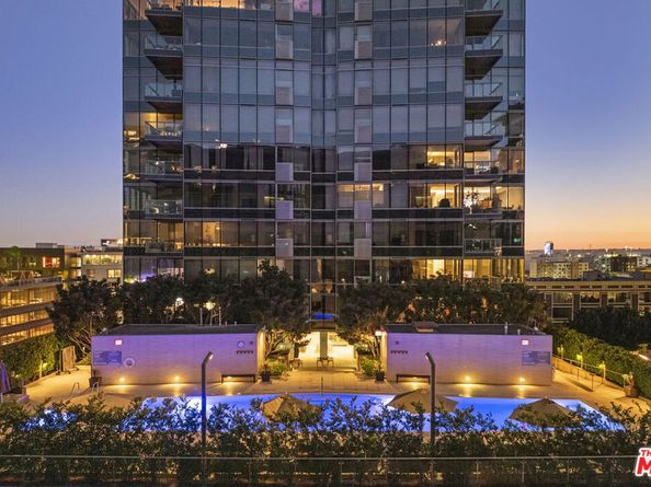 1155 S Grand Avenue 915, Los Angeles CA 90015