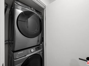 835 N Mccadden Place, Los Angeles CA 90038