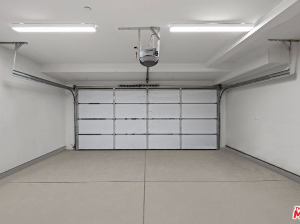 835 N Mccadden Place, Los Angeles CA 90038