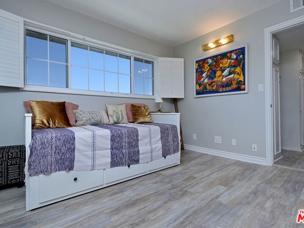 4140 Warner Boulevard 302, Burbank CA 91505