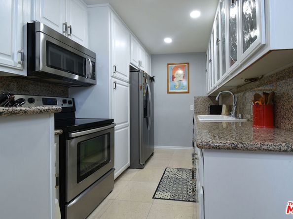 4140 Warner Boulevard 302, Burbank CA 91505