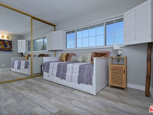 4140 Warner Boulevard 302, Burbank CA 91505