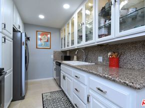 4140 Warner Boulevard 302, Burbank CA 91505