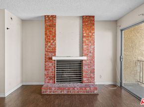 21219 Roscoe Boulevard 211, Canoga Park CA 91304