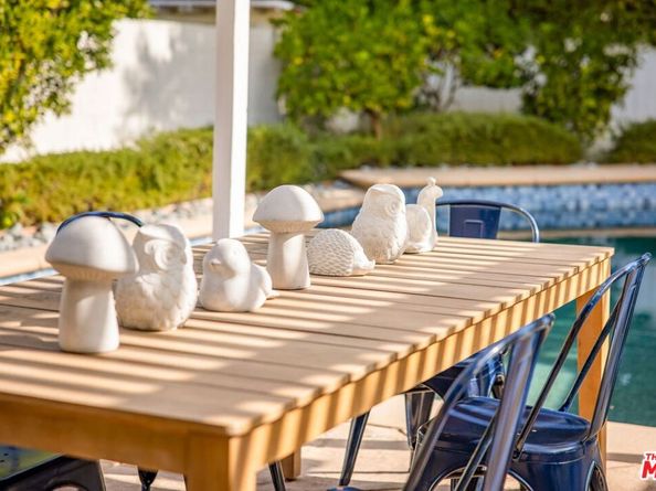 4640 Mary Ellen Avenue, Sherman Oaks CA 91423