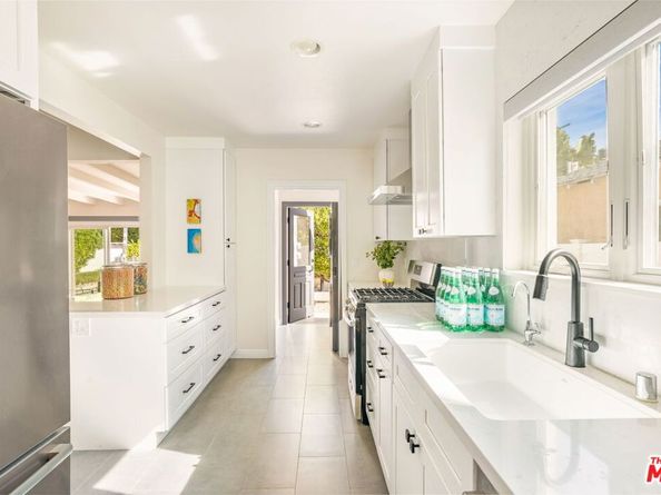 4640 Mary Ellen Avenue, Sherman Oaks CA 91423