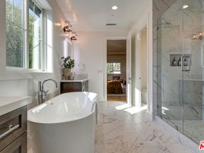 11729 Hartsook Street, Valley Village CA 91607